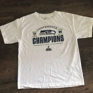 Boys Seattle Seahawks T-shirt size XL 18
